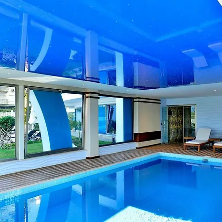 Calistar Apartment
